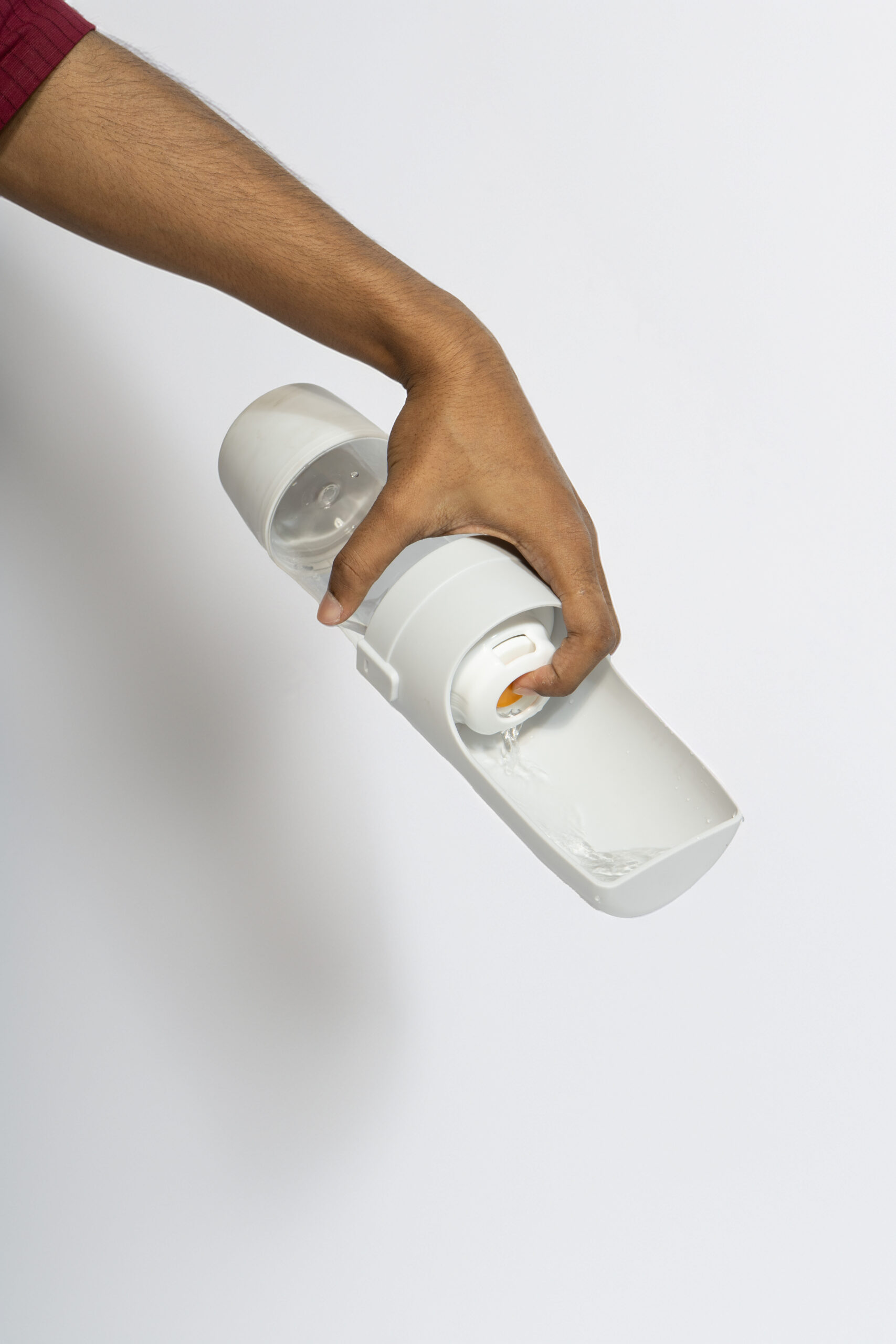 Portable Outdoor Water Cup For Pets 3 Portable Outdoor Water Cup For Pets - Image 3